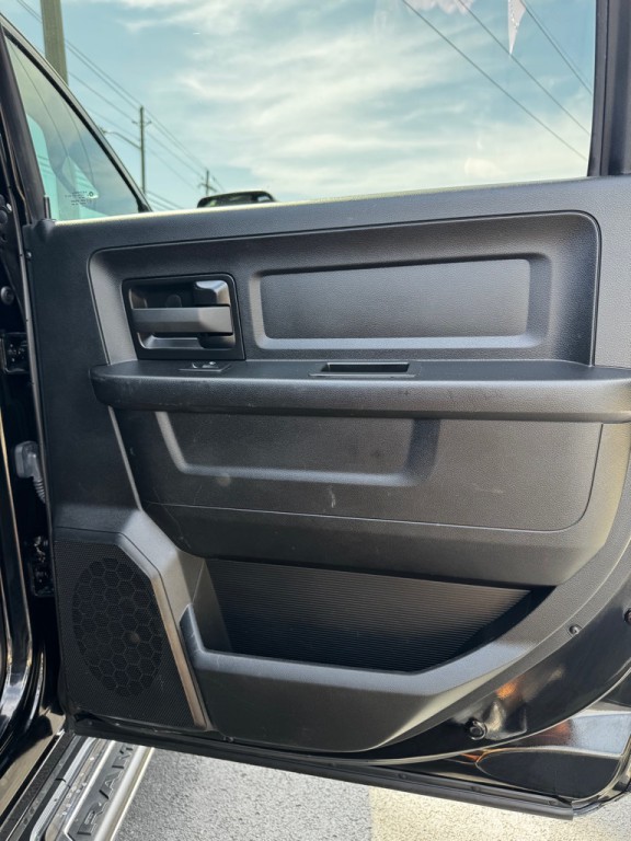 2021 RAM 3500 Image 24