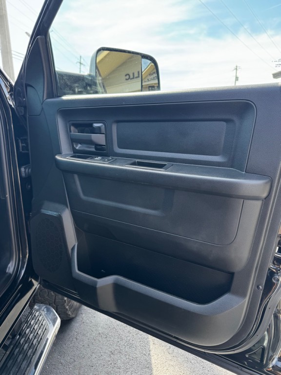 2021 RAM 3500 Image 28