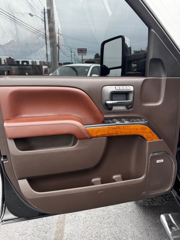 2018 Chevrolet Silverado 1500 Image 16