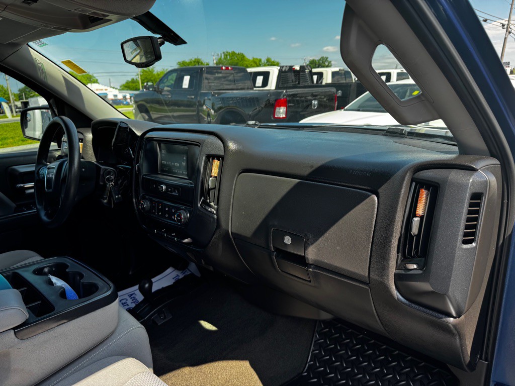 2017 GMC Sierra Image 25