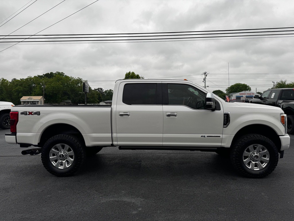2017 Ford F-250 Image 7