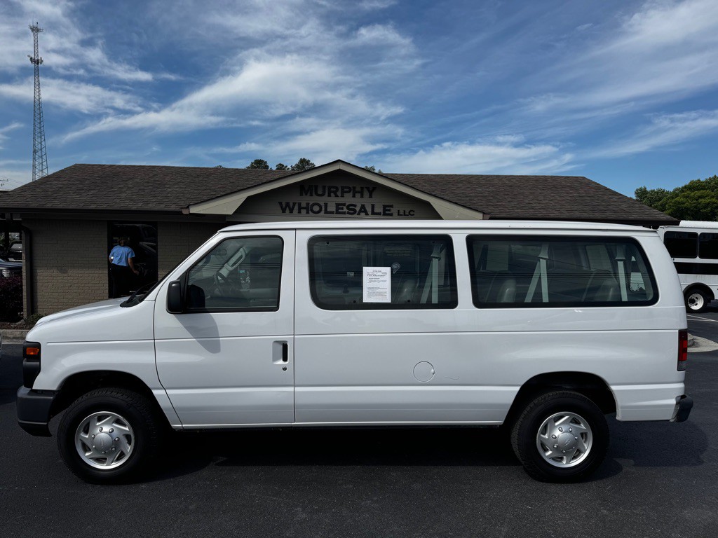 2011 Ford Econoline Image 1