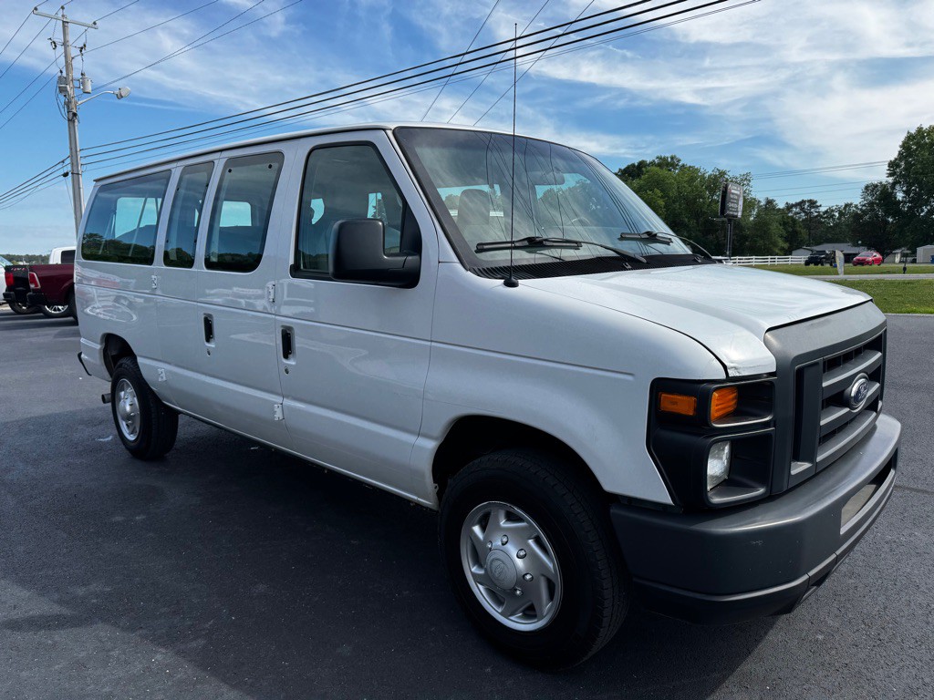 2011 Ford Econoline Image 7