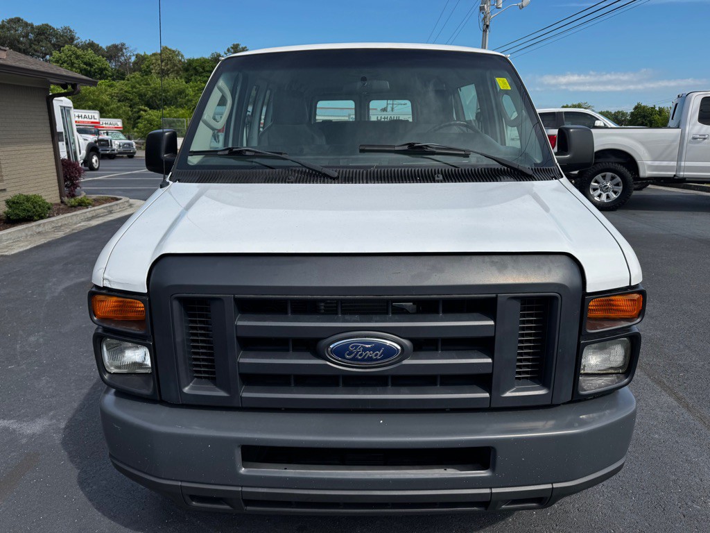 2011 Ford Econoline Image 8