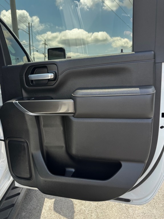 2021 GMC Sierra Image 24