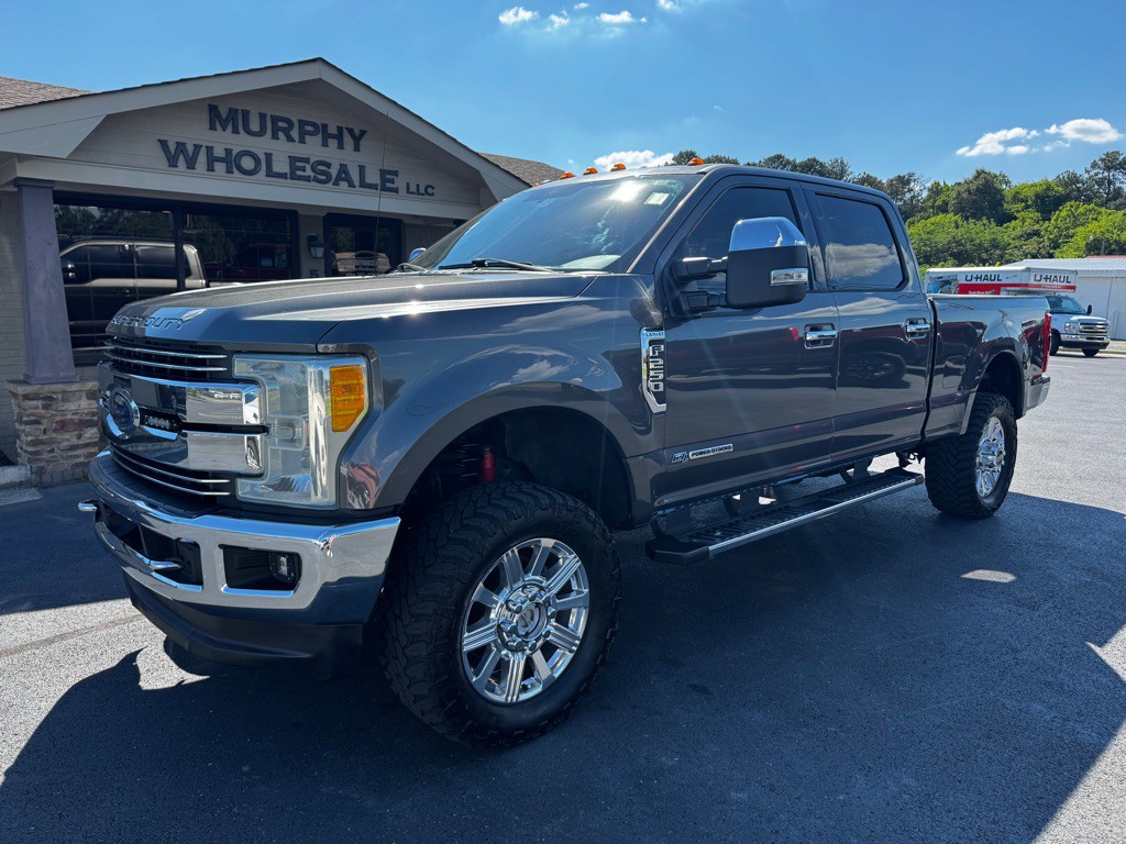 2017 Ford F-250 Image 2
