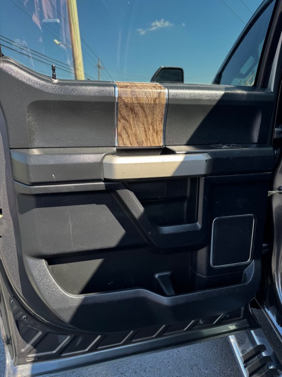2017 Ford F-250 Image 20
