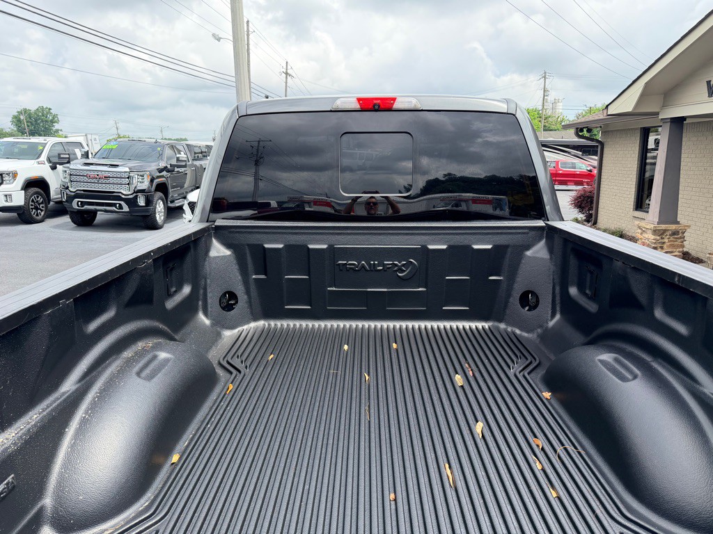 2017 Ford F-250 Image 4