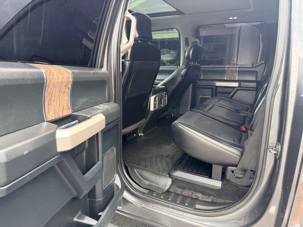 2017 Ford F-250 Image 5