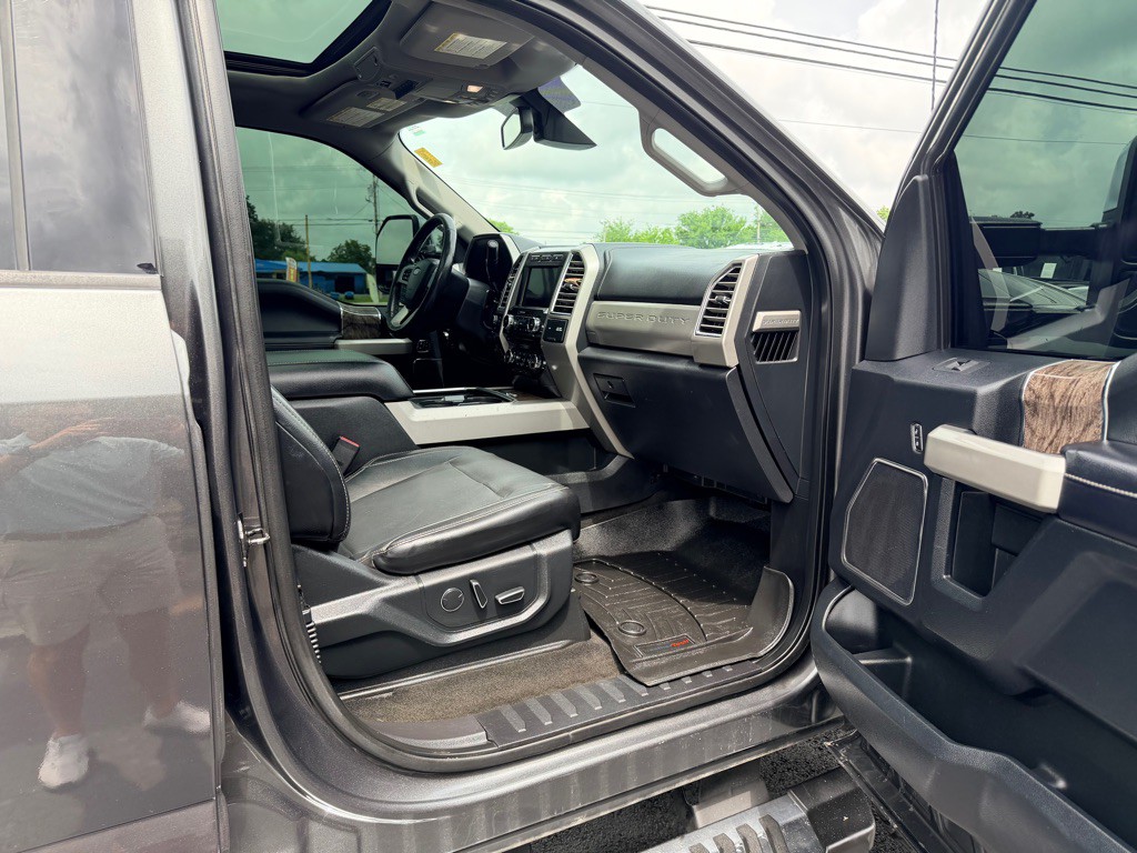 2017 Ford F-250 Image 6
