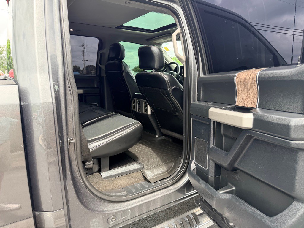 2017 Ford F-250 Image 7