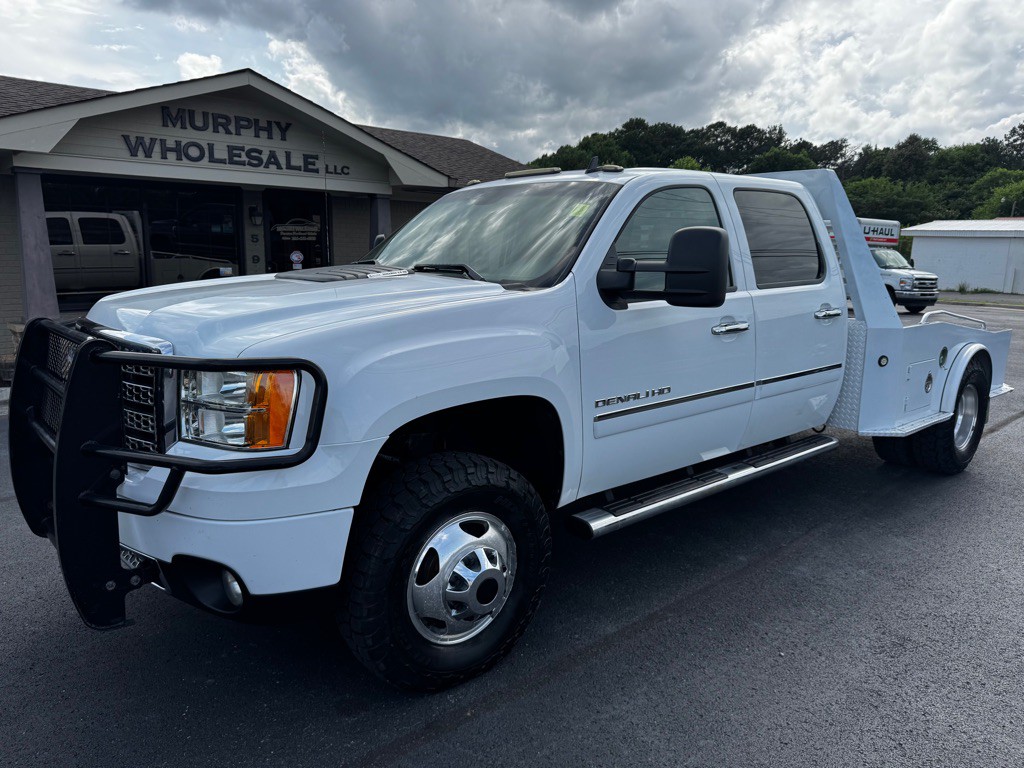 2013 GMC Sierra Image 2