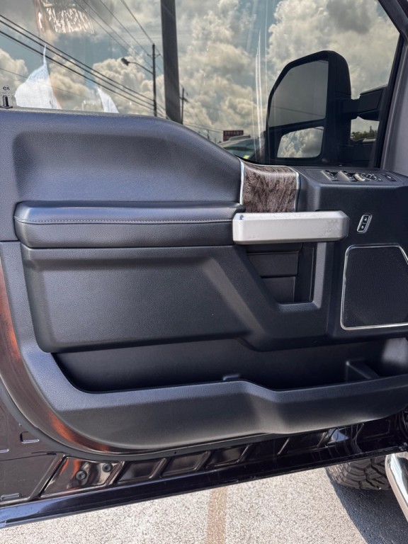 2018 Ford F-250 Image 16