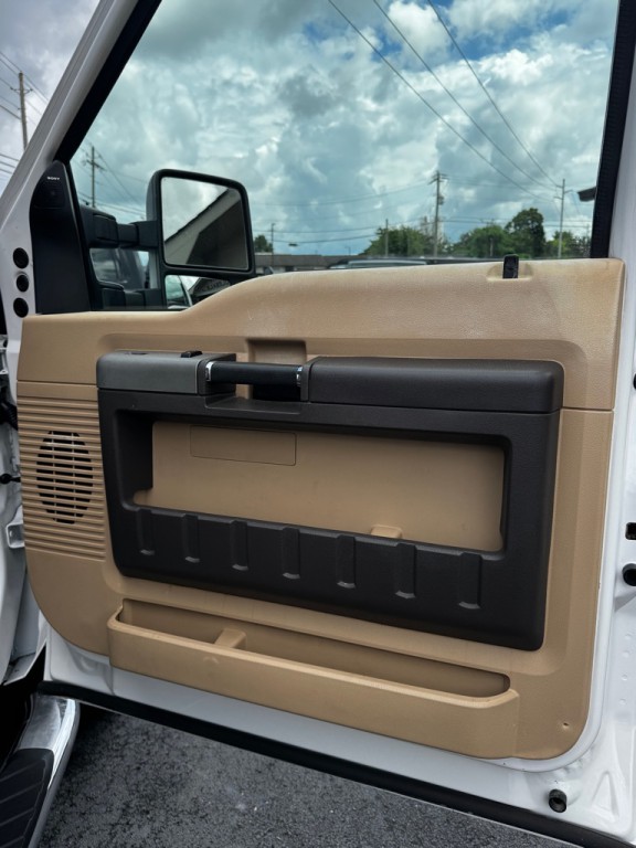2016 Ford F-250 Image 28