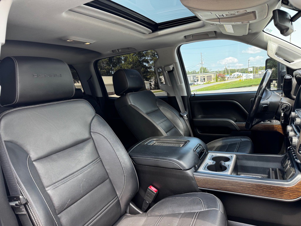 2019 GMC Sierra Image 17