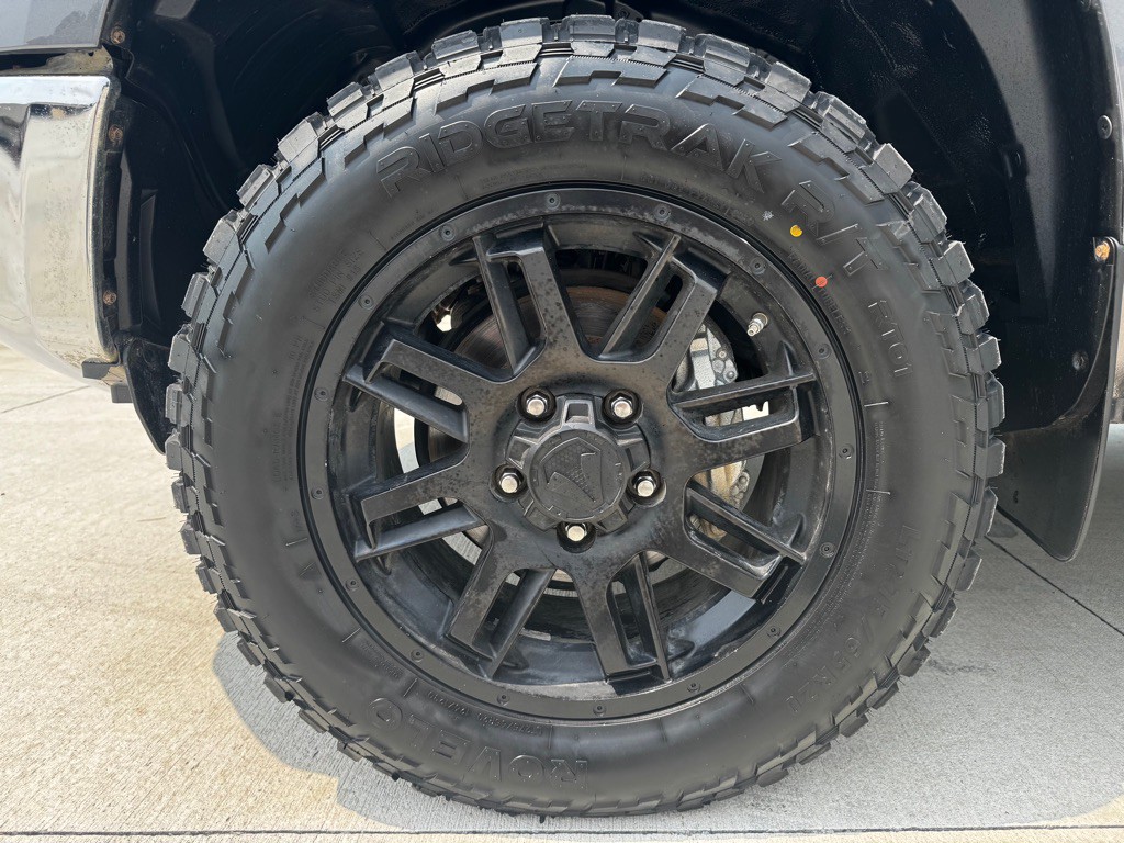 2021 Toyota Tundra Image 10