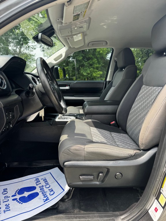 2021 Toyota Tundra Image 12
