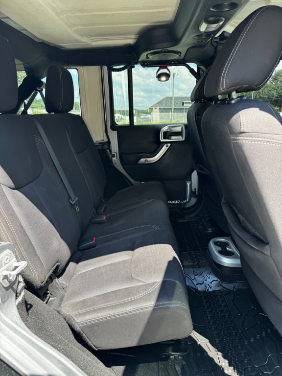 2014 Jeep Wrangler Unlimited Image 18