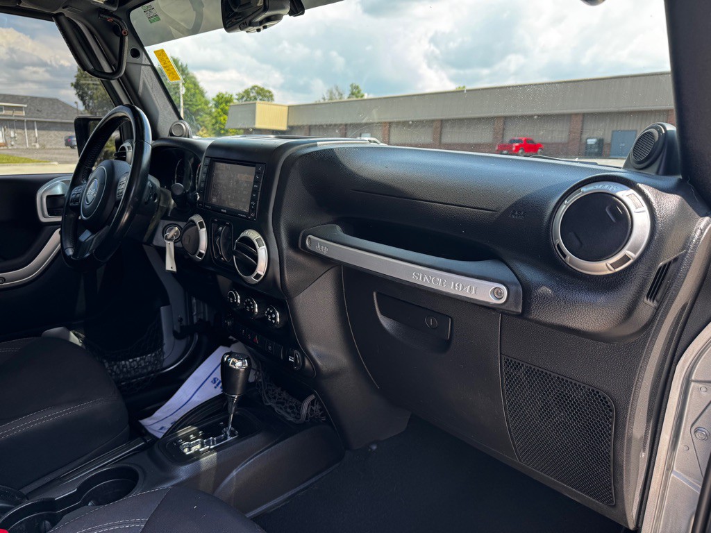 2014 Jeep Wrangler Unlimited Image 21
