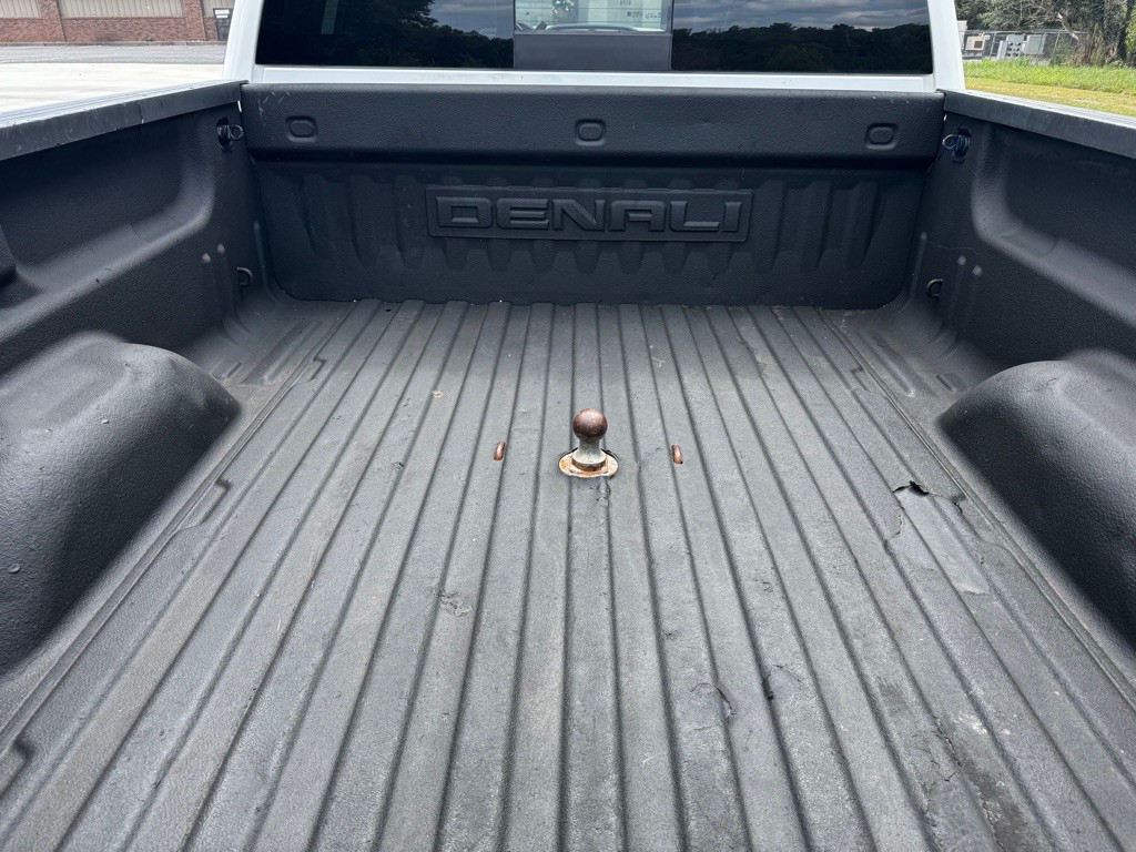 2017 GMC Sierra Image 5