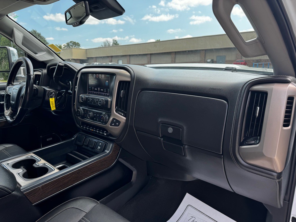 2017 GMC Sierra Image 22