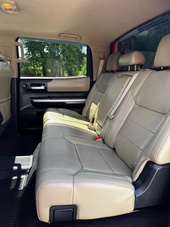 2017 Toyota Tundra Image 17