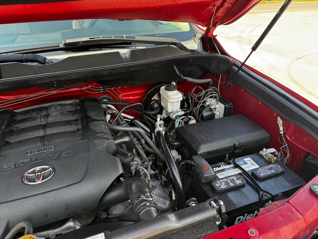 2017 Toyota Tundra Image 25