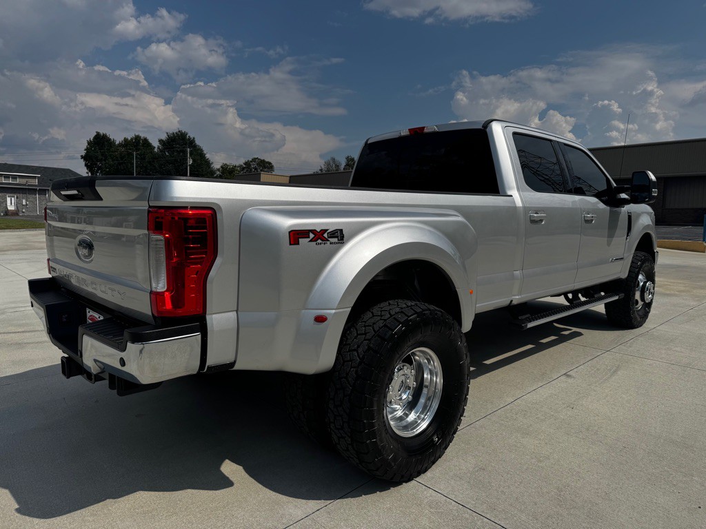 2017 Ford F-350 Image 3