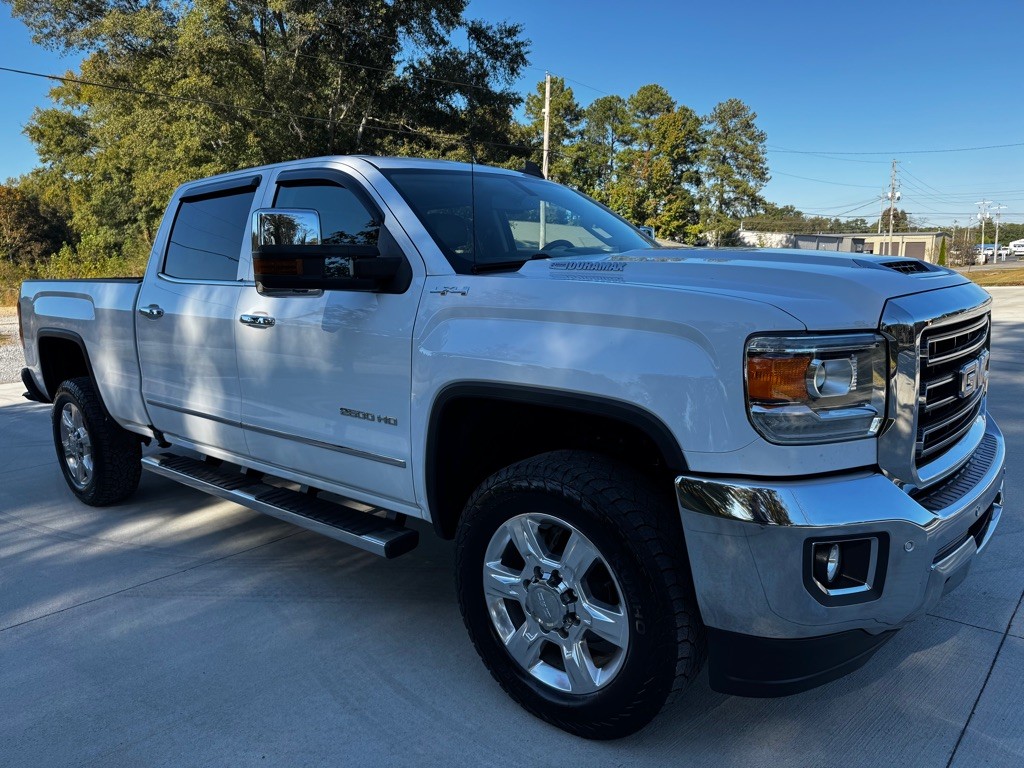 2017 GMC Sierra Image 8