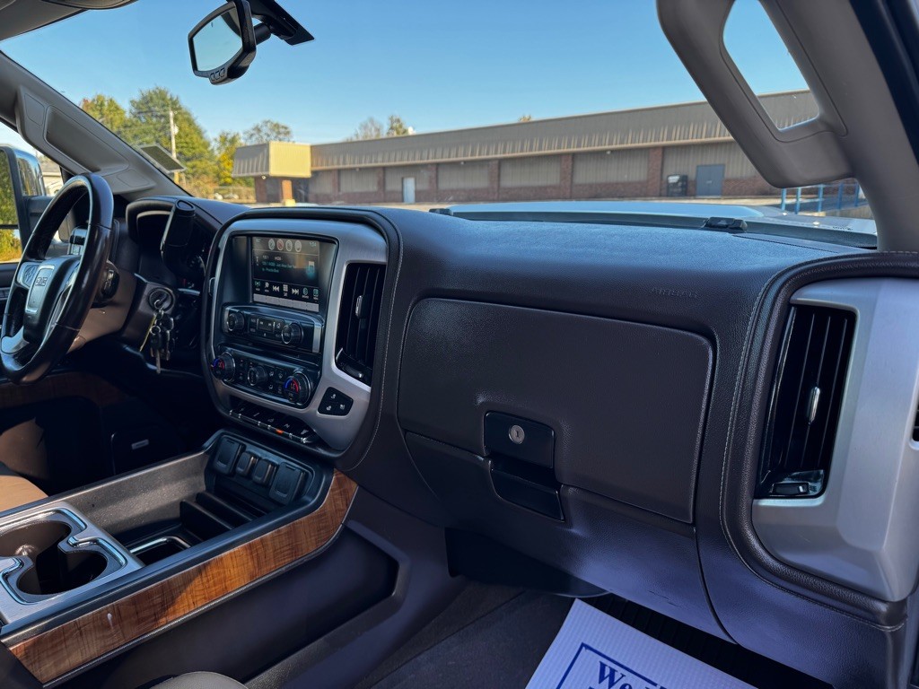 2017 GMC Sierra Image 22