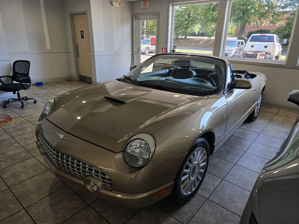 2005 Ford Thunderbird Image 42