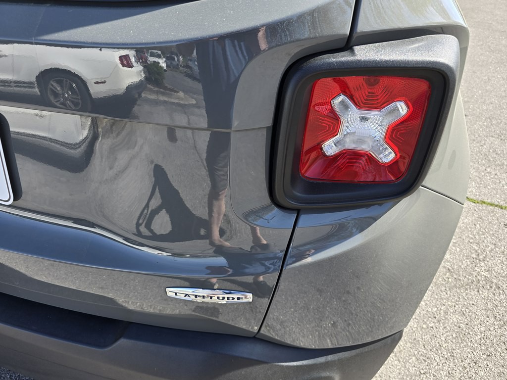 2019 Jeep Renegade Image 11