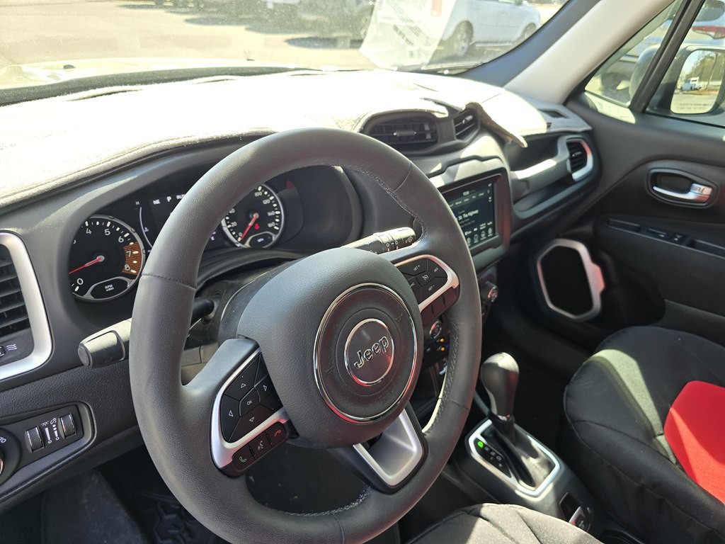 2019 Jeep Renegade Image 19