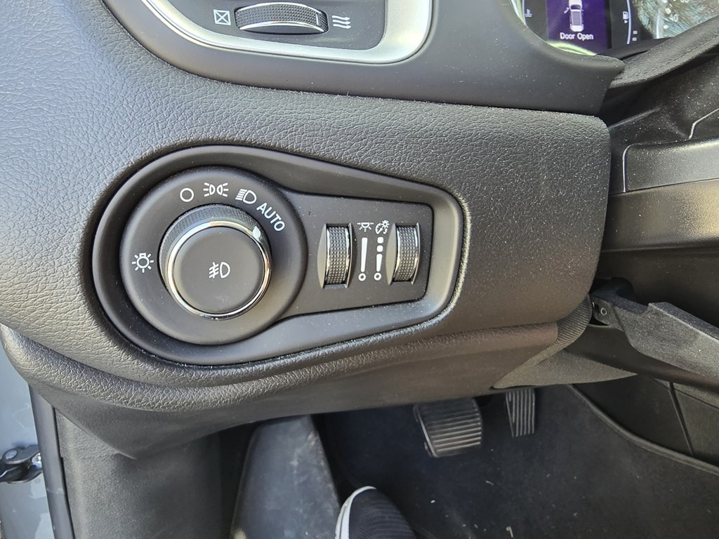 2019 Jeep Renegade Image 30