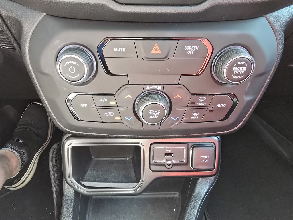 2019 Jeep Renegade Image 34