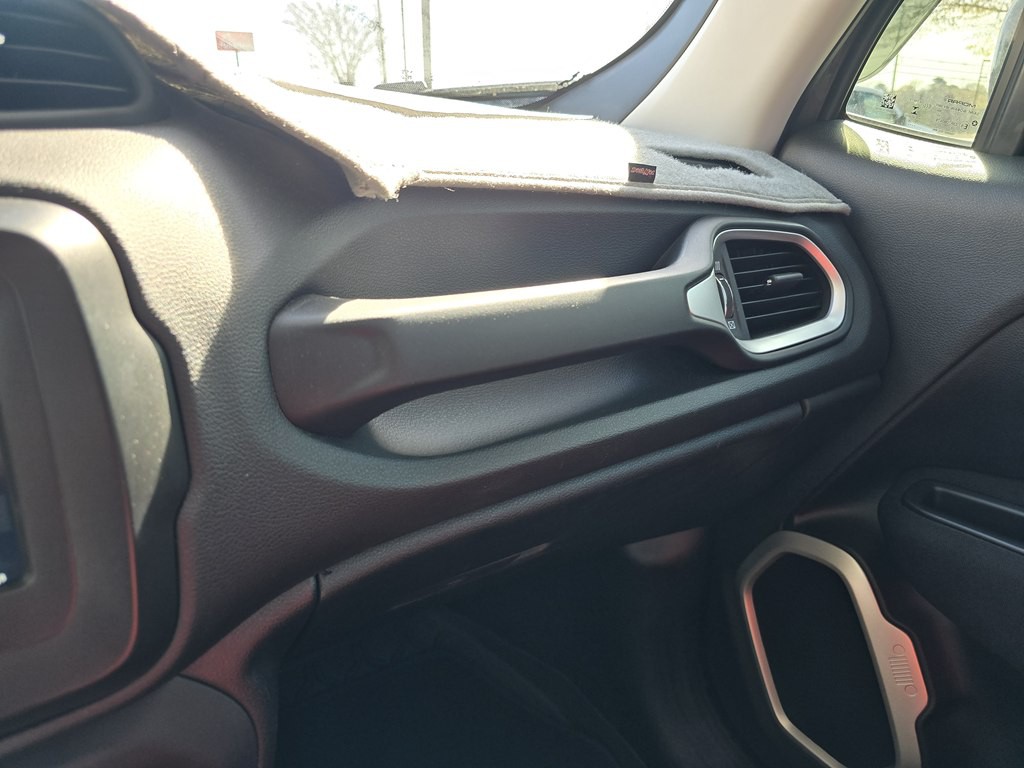 2019 Jeep Renegade Image 35
