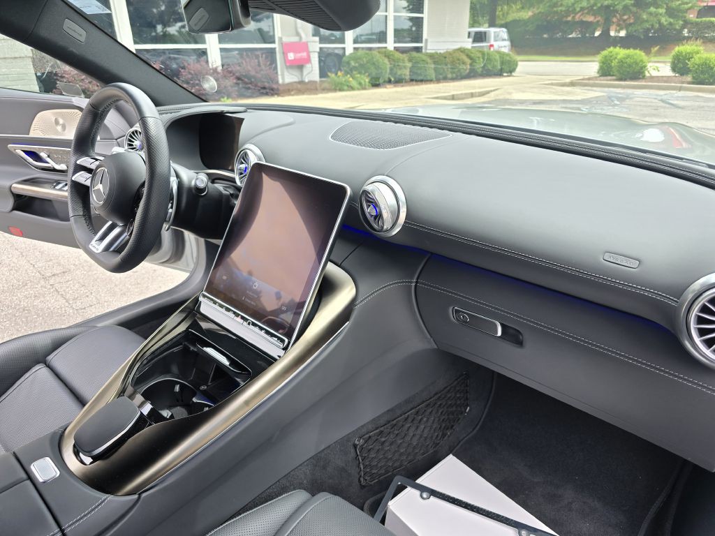 2024 Mercedes-Benz SL-Class Image 25