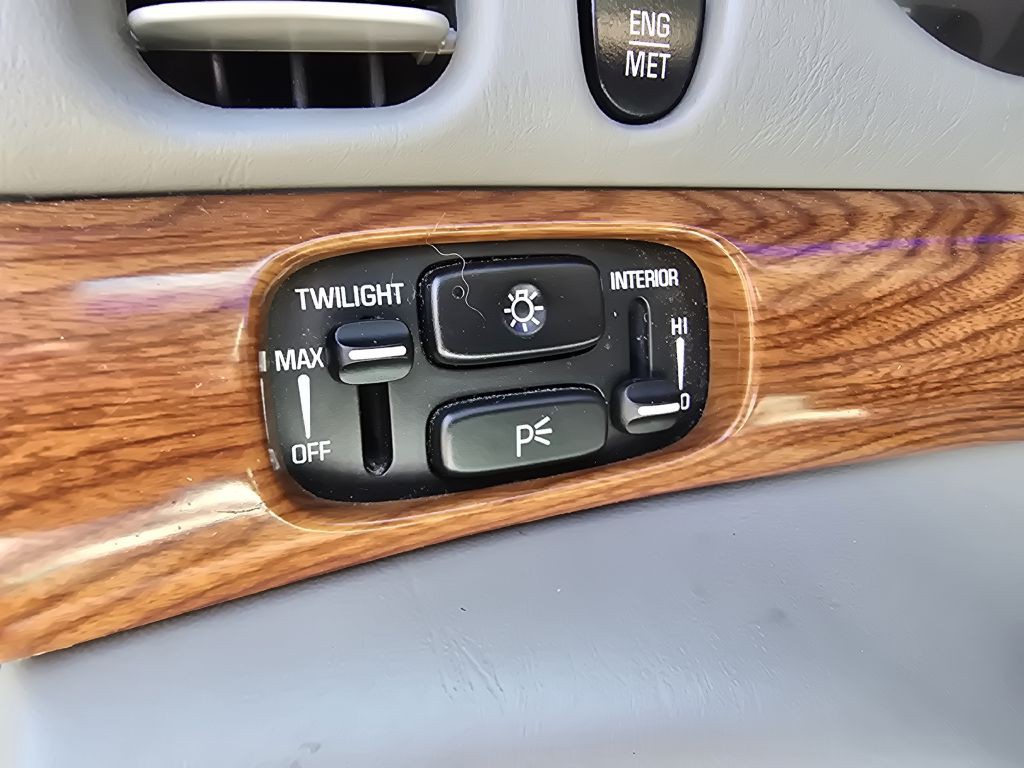 2003 Buick LeSabre Image 34