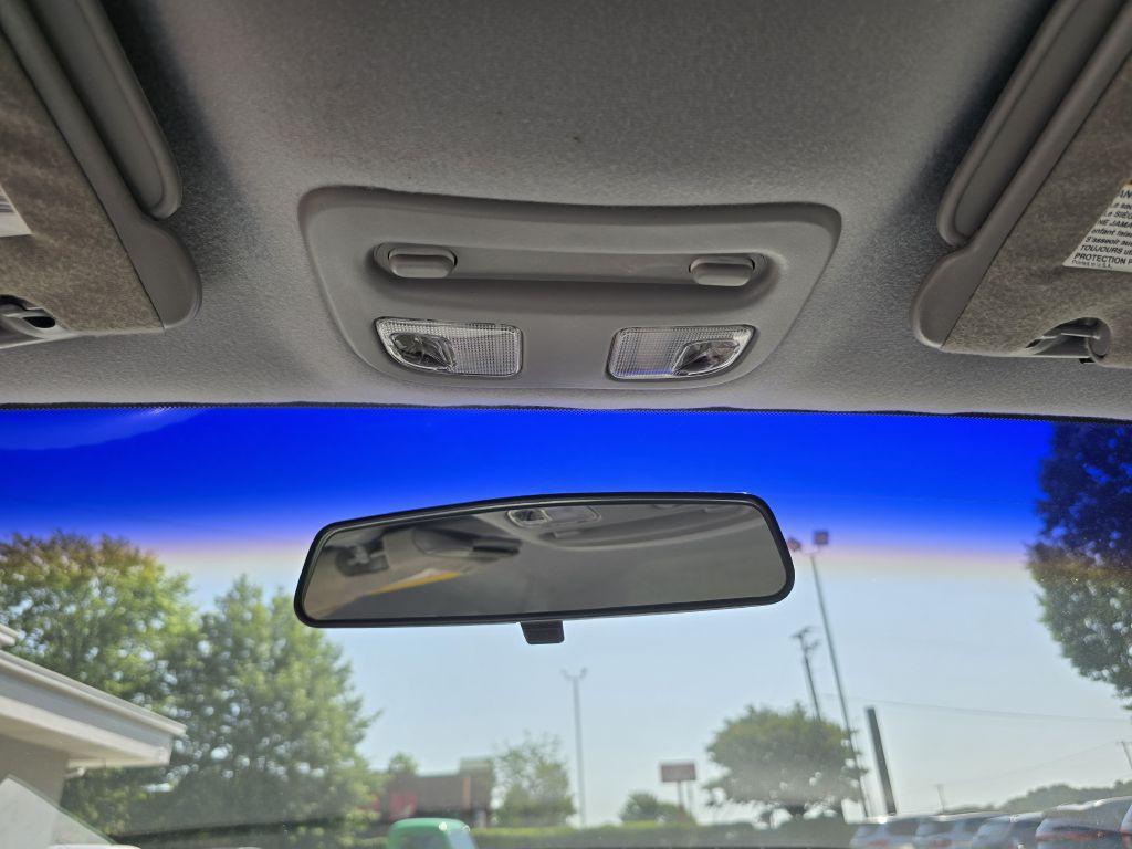 2003 Buick LeSabre Image 41