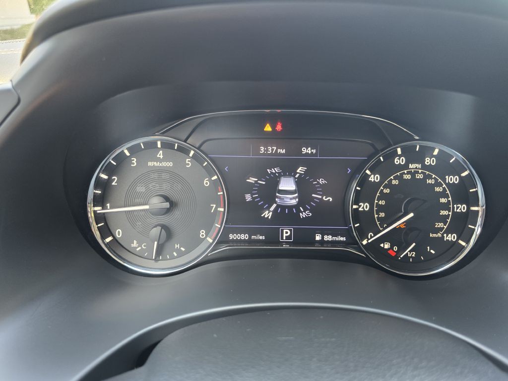 2021 INFINITI QX80 Image 35