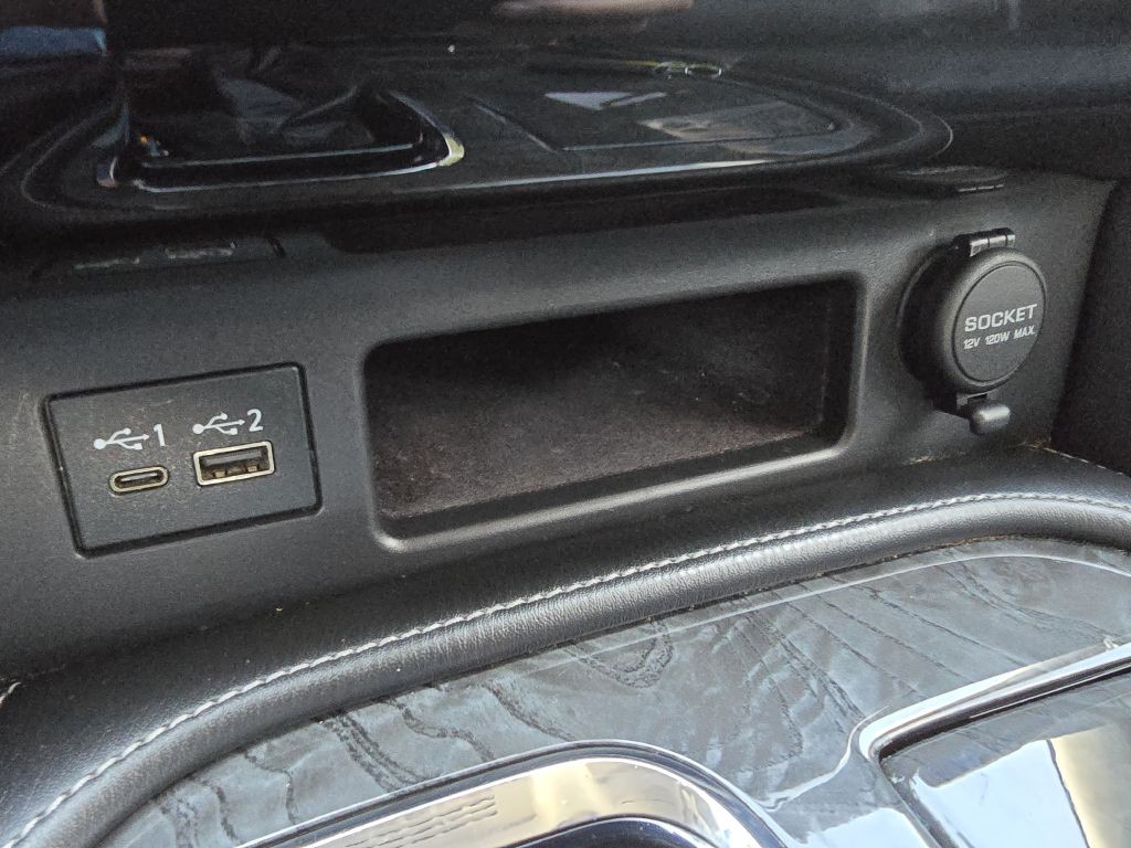 2021 INFINITI QX80 Image 42