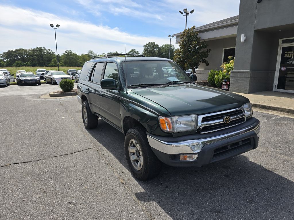 1999 Toyota 4Runner Image 2