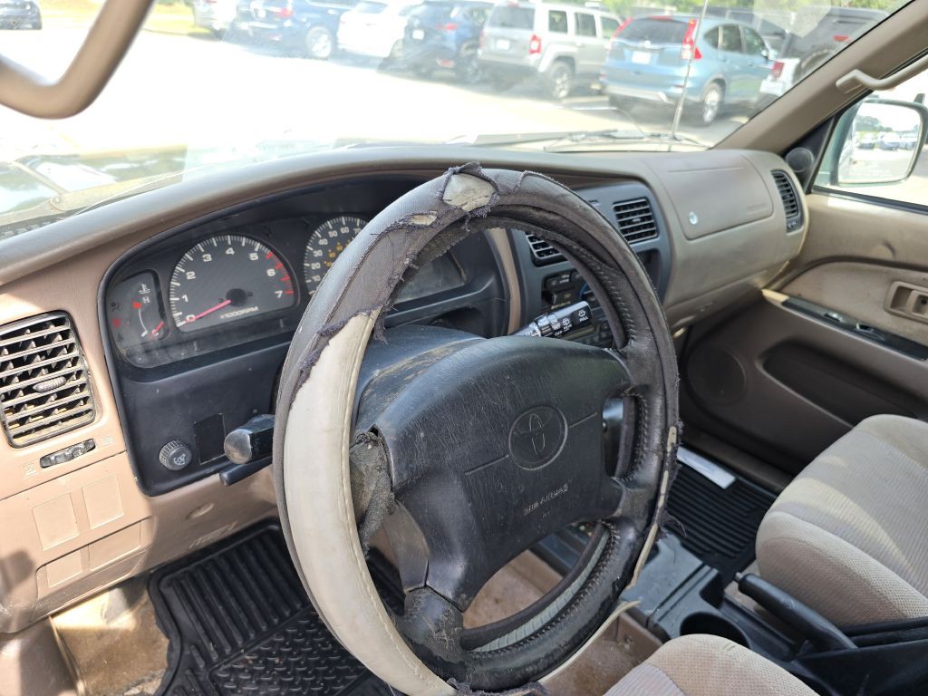 1999 Toyota 4Runner Image 18