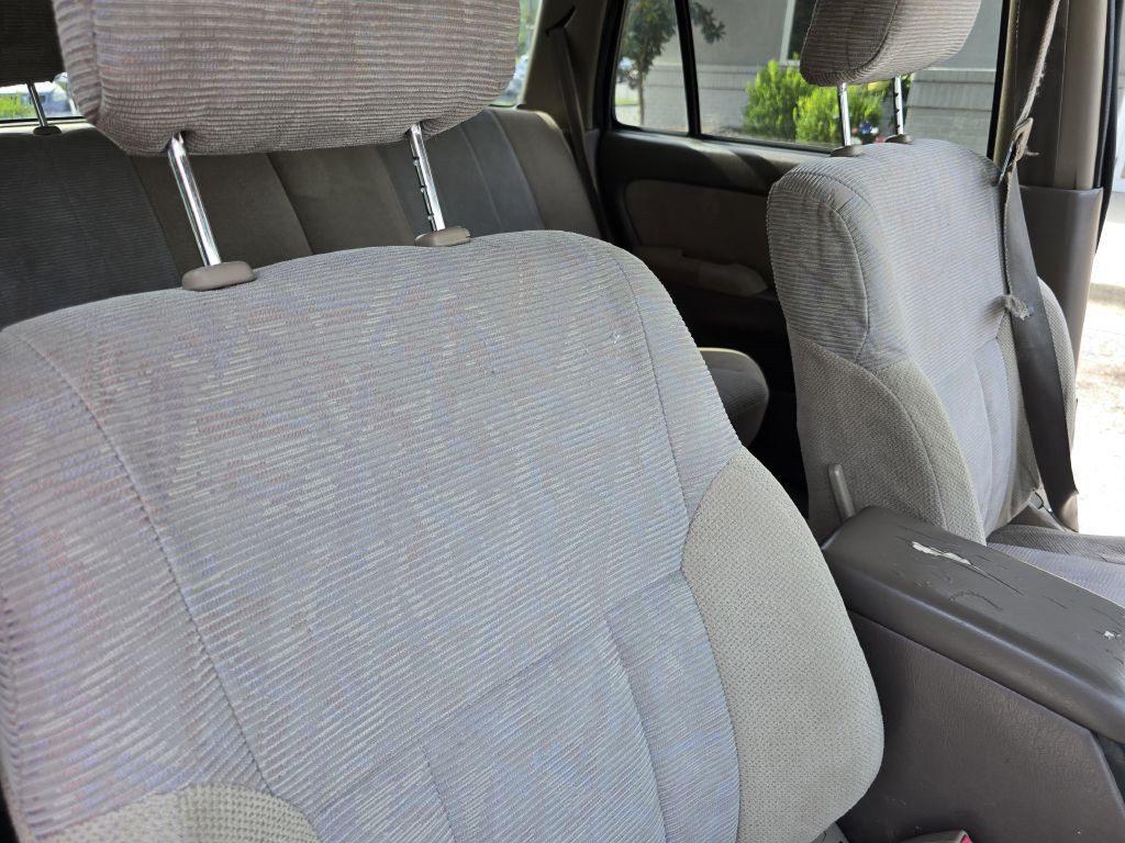 1999 Toyota 4Runner Image 28