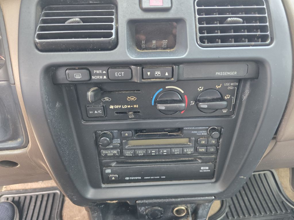 1999 Toyota 4Runner Image 30