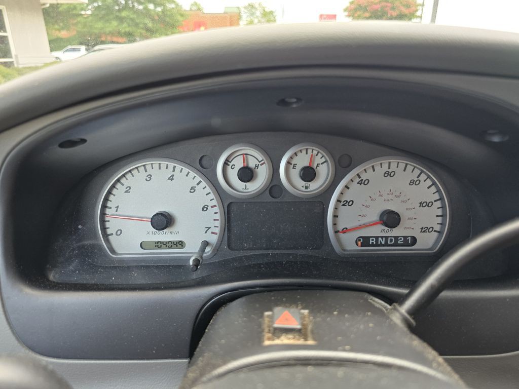 2004 Mazda B-Series Image 24