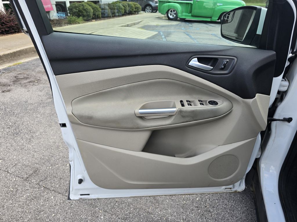 2013 Ford Escape Image 17