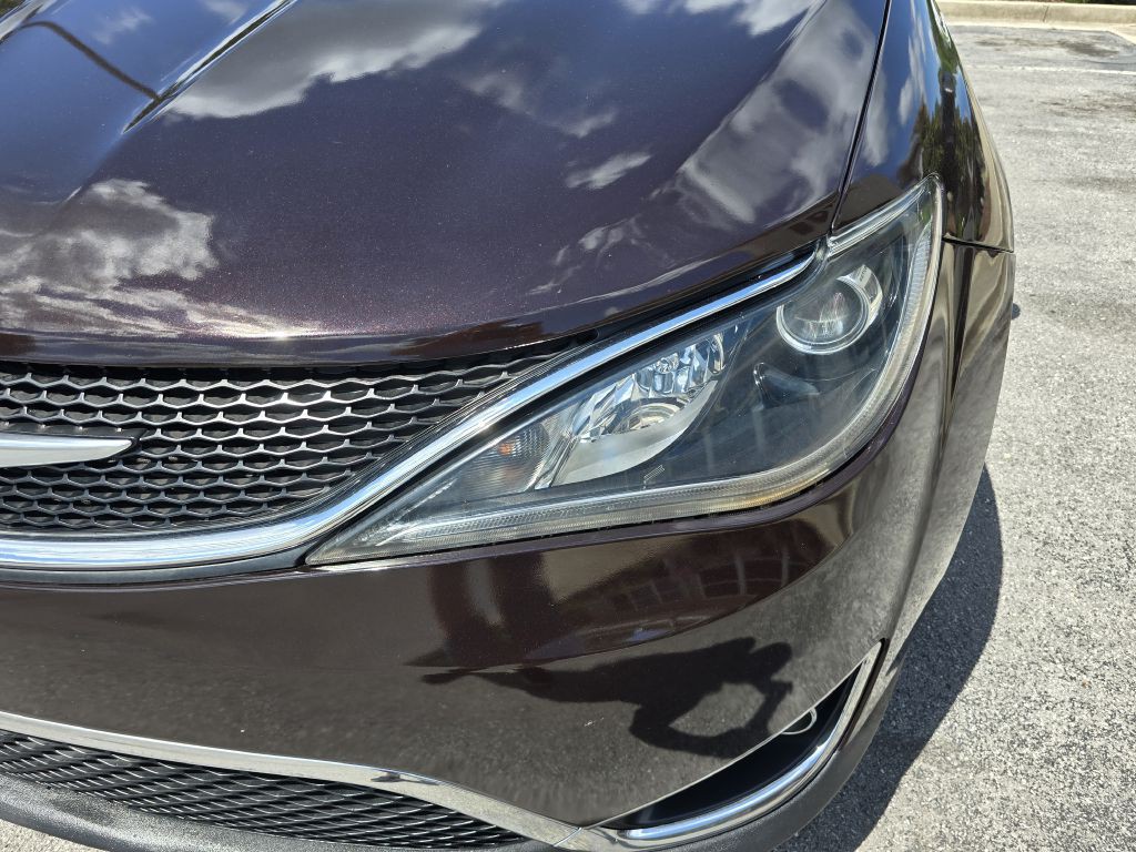 2018 Chrysler Pacifica Image 5