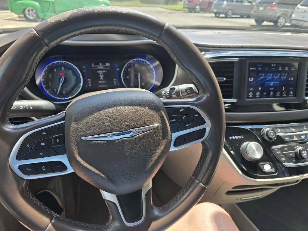 2018 Chrysler Pacifica Image 31