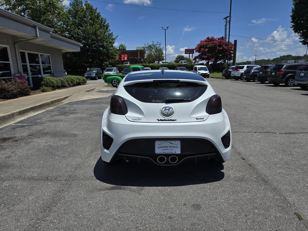 2016 Hyundai Veloster Image 10